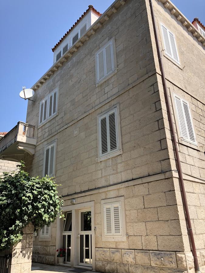 Stone House Apartman